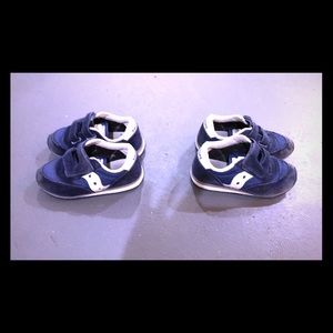 Play condition Saucony toddler tennis shoes